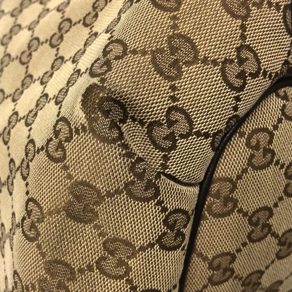 Gucci Natural Monogram Canvas Pelham Hobo Bag - Picture 10 of 14